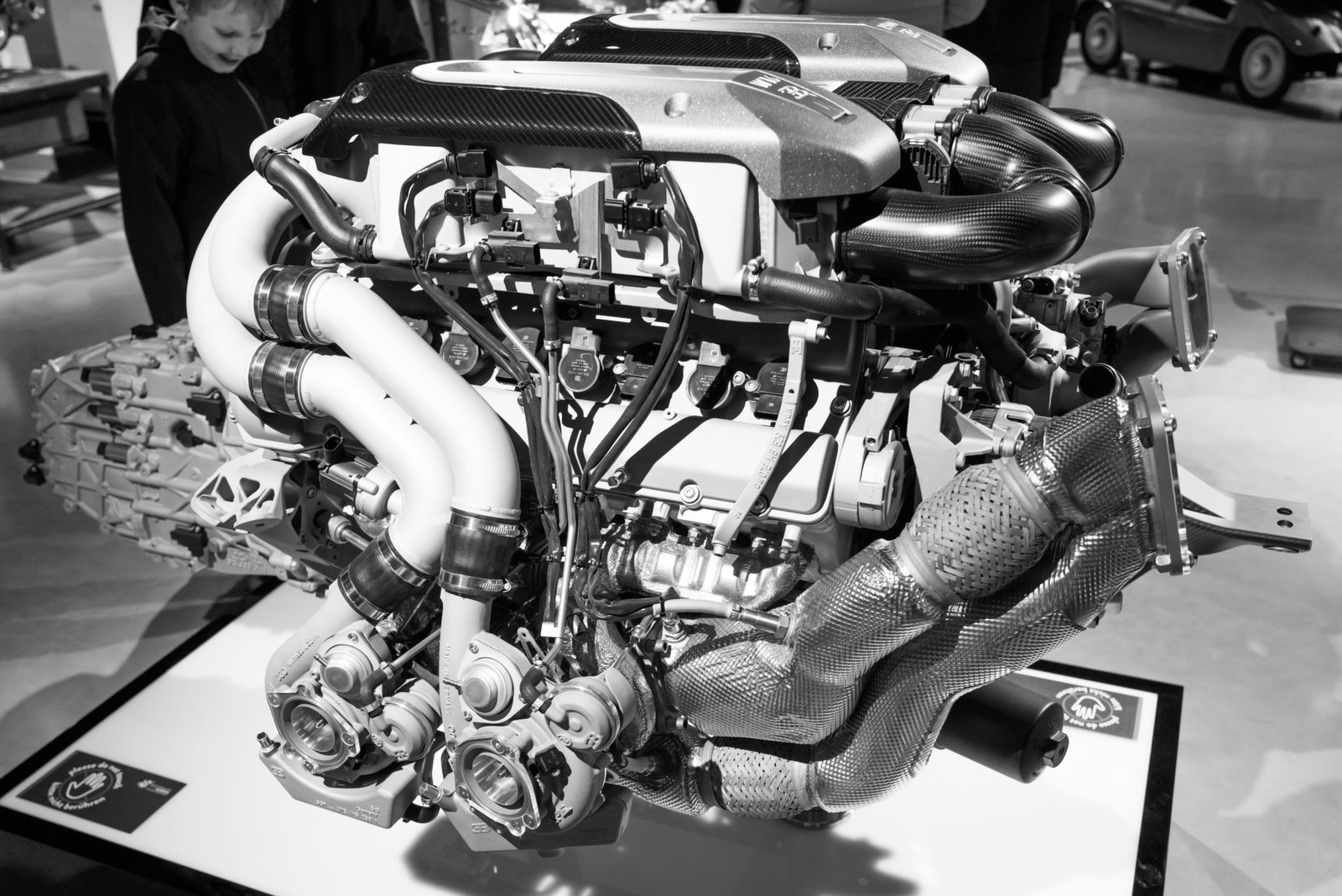 Cison V8 Engine